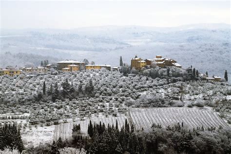 weather in tuscany february